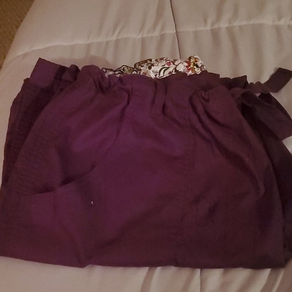 Scrub pants